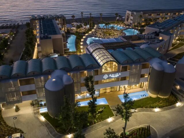 Amira Luxury Resort photo 1