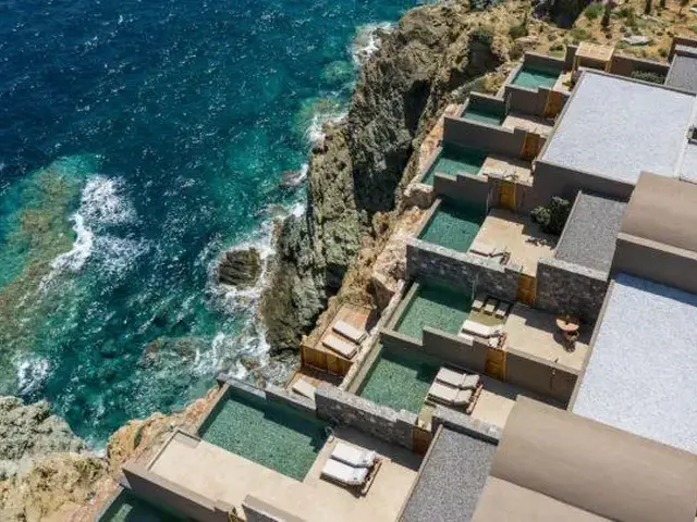 ACRO SUITES photo 1