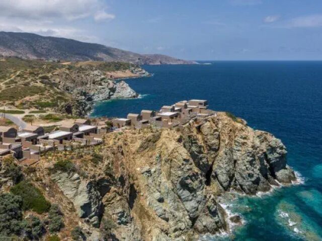 ACRO SUITES