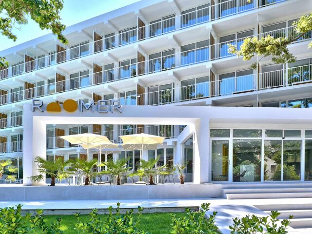 Ibis Styles Golden Sands Roomer photo 1