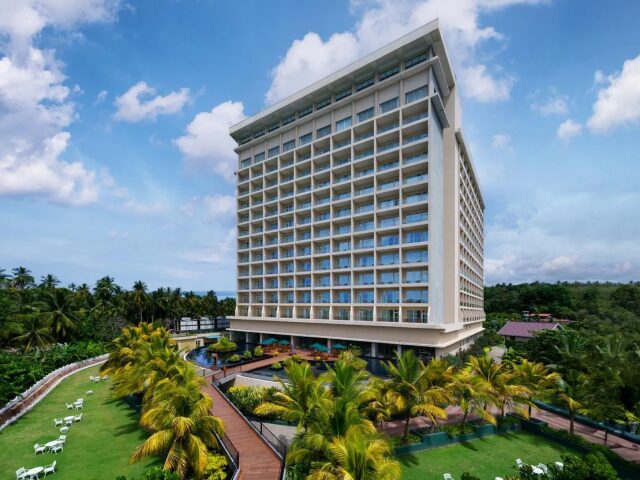 Araliya Beach Resort Spa photo 2