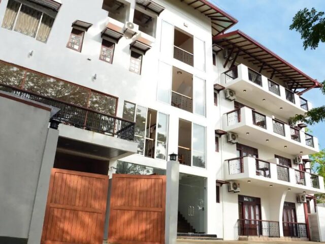 Gloria Grand Hotel photo 0