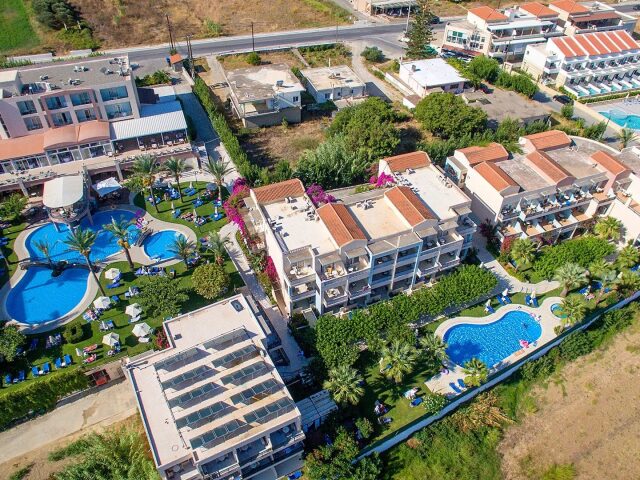 Selini Suites photo 2