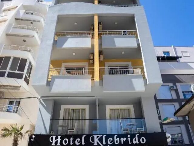 Klebrido photo 1