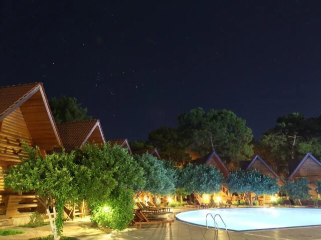 Woodline Hotel photo 0
