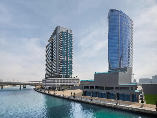Radisson Blu Hotel, Dubai Canal View photo 3