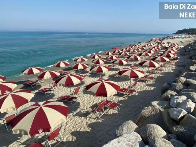 Baia di Zambrone photo 1