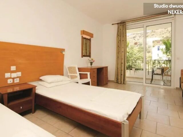 Coliseum Studios & Apartments photo 2
