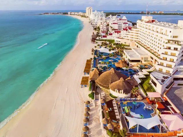 Royal Solaris Cancun photo 2