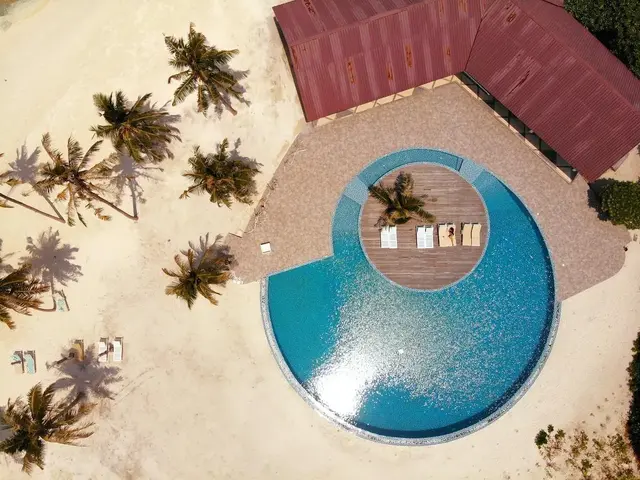 Hondaafushi Island Resort photo 0