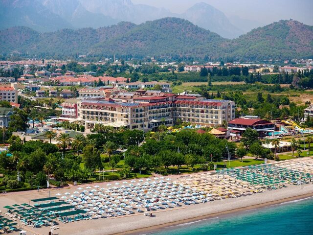 L' Oceanica Beach Resort photo 0