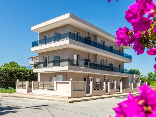 Dias Apartments