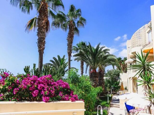 R2 Maryvent Beach Apartment photo 0
