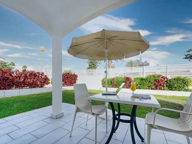 Adonis Bungalows photo 1