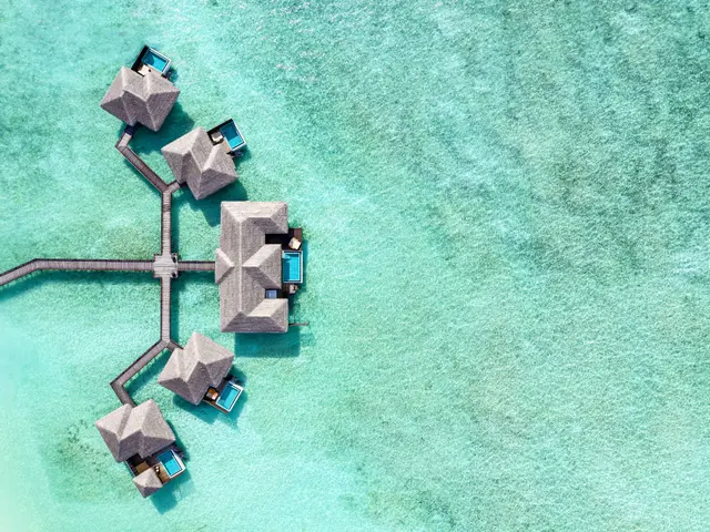 Sheraton Maldives Full Moon Resort & Spa photo 1