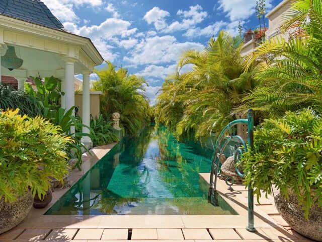 Royal River Luxury photo 0