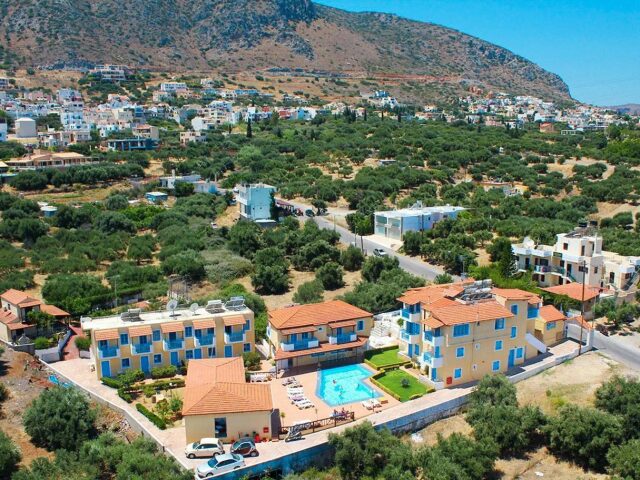 Mareva Apartments photo 1