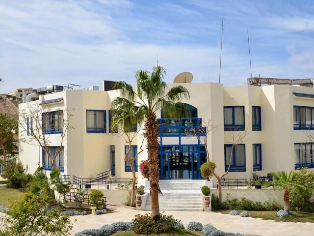 Cataract Resort photo 2