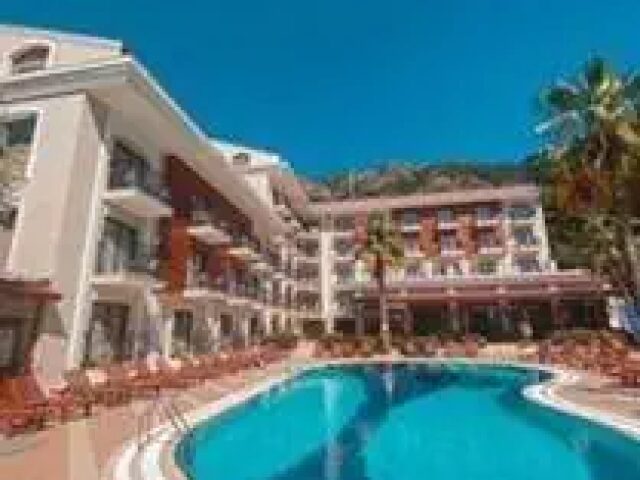 Meril Club Hotel & Spa photo 2