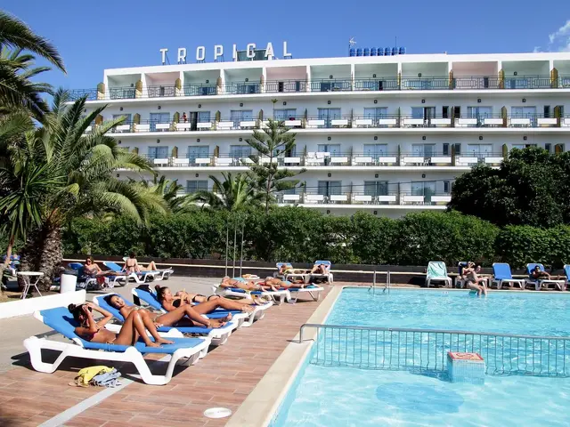 Tropical photo 3