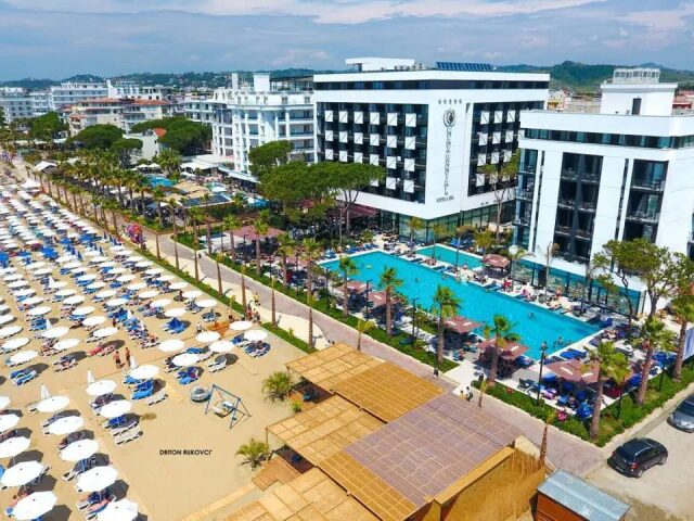 Royal G Max photo 2
