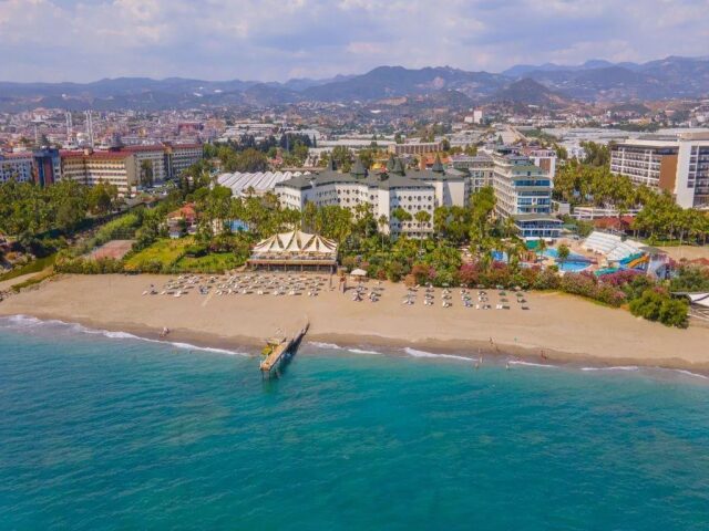 M. C. Beach Resort photo 0