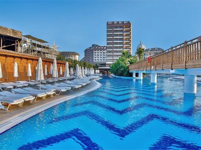 Saturn Palace Resort photo 2