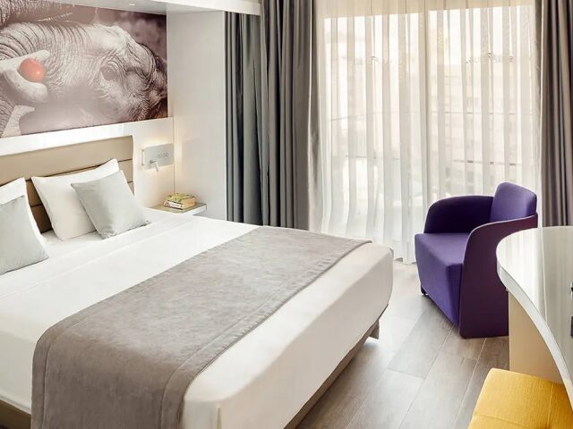 Lalila Blue Suites photo 3
