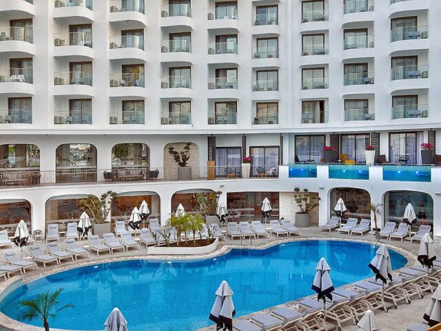 Lalila Blue Suites photo 0