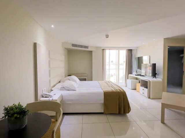 Tasia Maris Beach and Spa photo 3