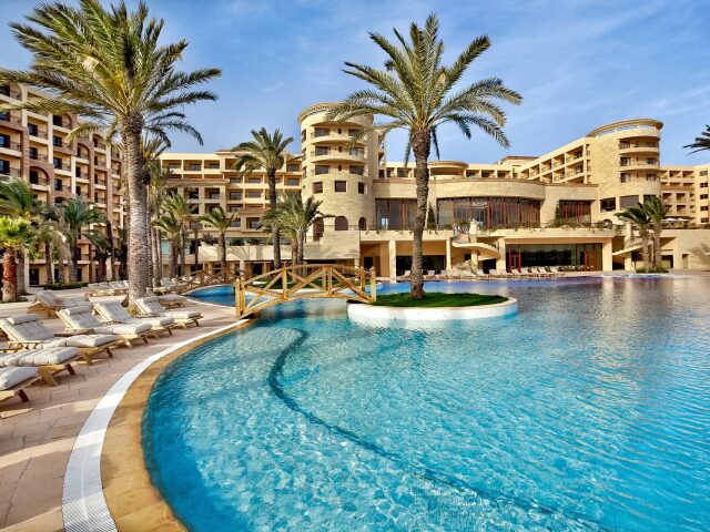 Movenpick Resort & Marine photo 3