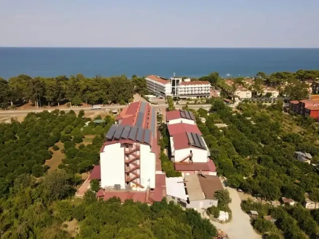Grand Hotel Derin photo 3