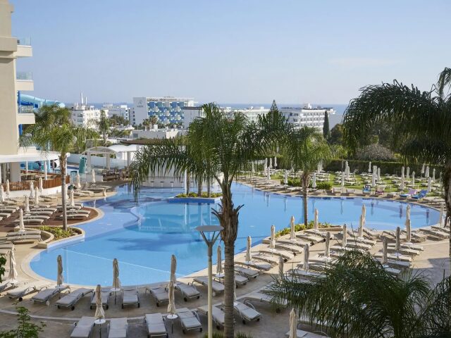 Sunrise Oasis Hotel & Waterpark photo 1