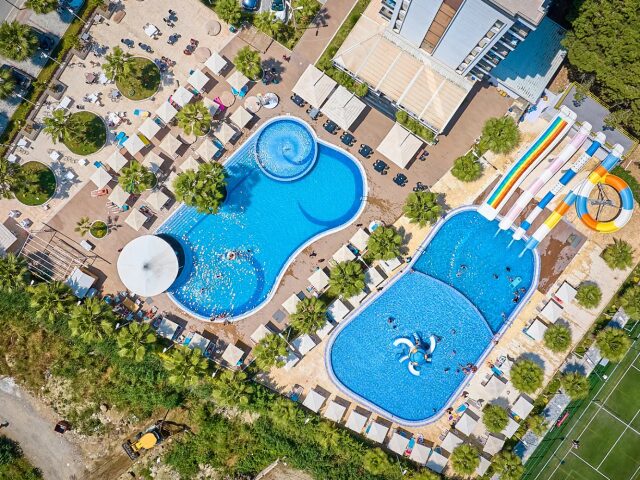 Henry Resort photo 1