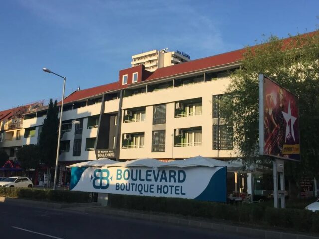 Boulevard Boutique photo 2