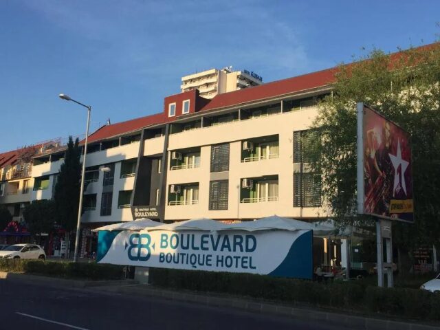 Boulevard Boutique