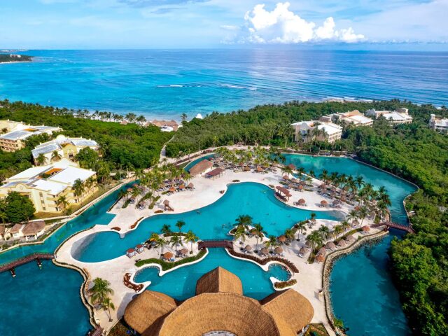 Grand Palladium Riviera