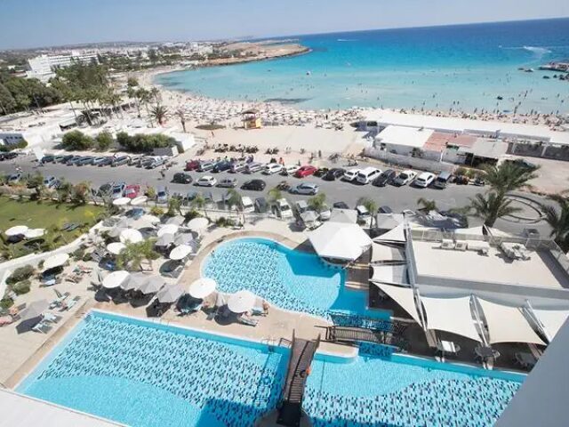 Vassos Nissi Plage photo 2