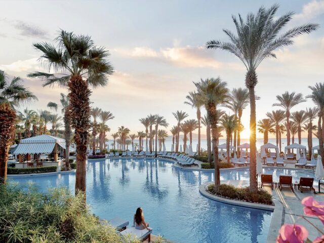 Four Seasons Resort