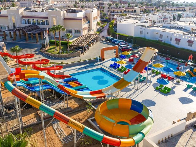 Ivy Cyrene Island Resort