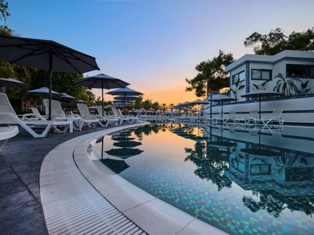 MOVENPICK HOTEL ANTALYA TEKIROVA photo 2