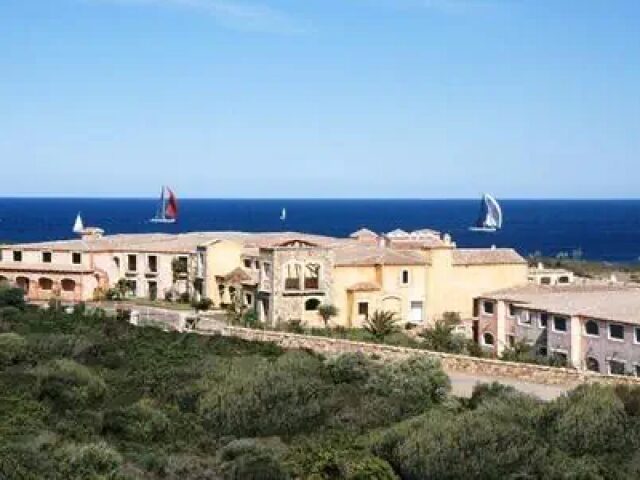 Colonna Resort