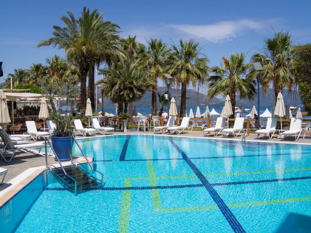 Cettia Beach Resort photo 3