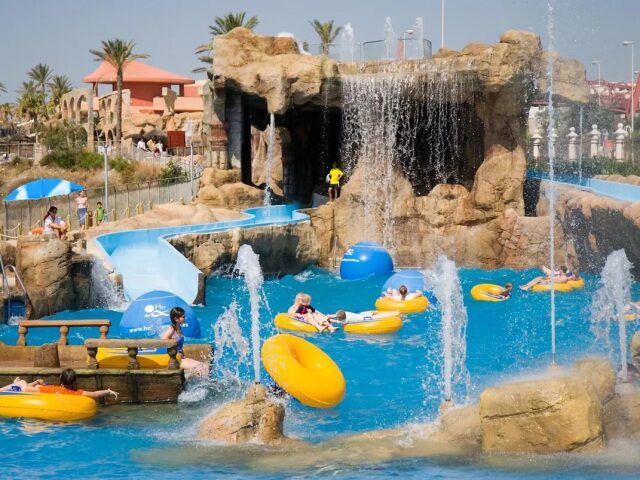 Holiday World Riwo photo 3