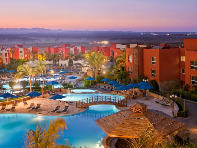 Cardina Resort by Sunrise