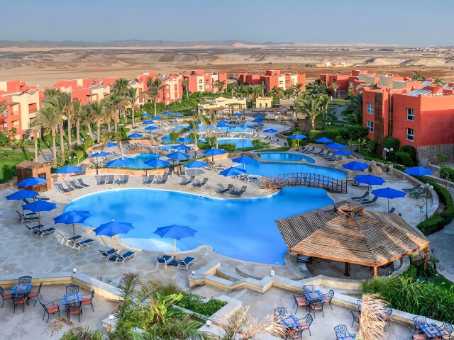 Cardina Resort by Sunrise photo 1