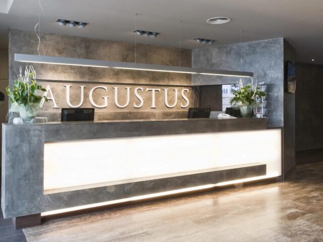 Augustus photo 3