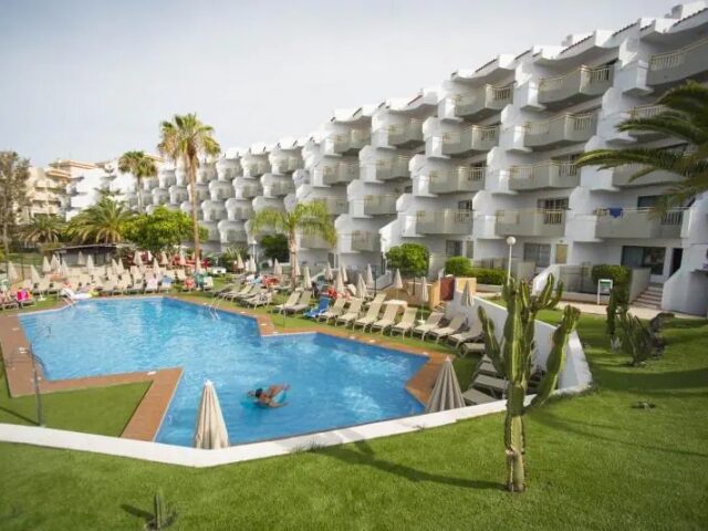 Playa Olid Suites & Apartments