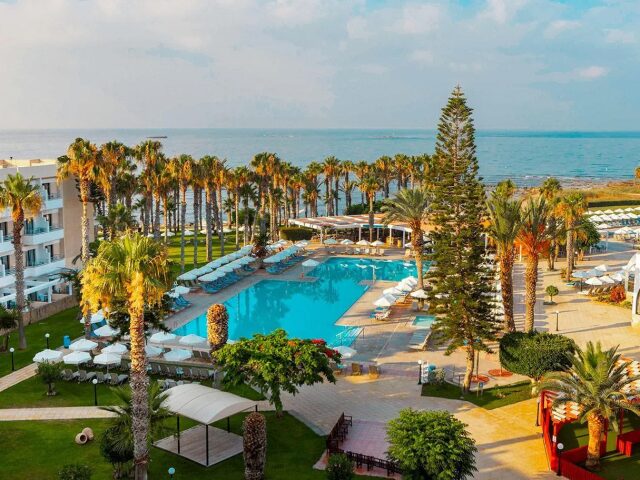 Louis Phaethon Beach photo 2