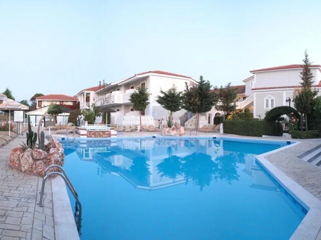 Louros Beach & Spa photo 2